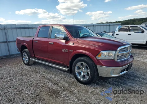 2015 Ram 1500 Laramie z USA, uszkodzony, nr VIN 1C6RR7NT2FS510315